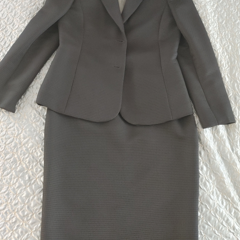 Womens Suit Set Calvin Klein size 8